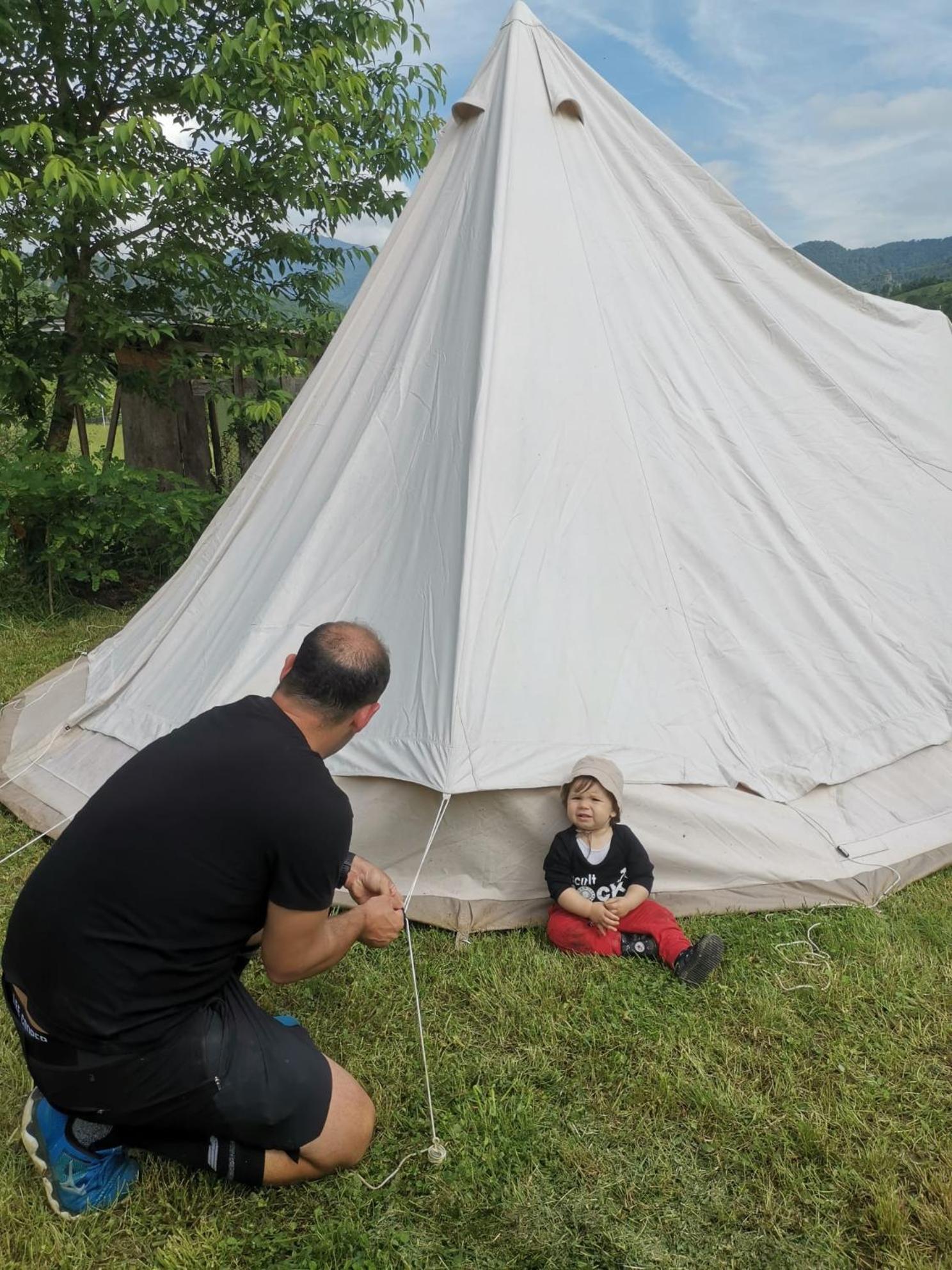 Luna Rock Glamping Brezoi - Blue Scai Hotell Eksteriør bilde